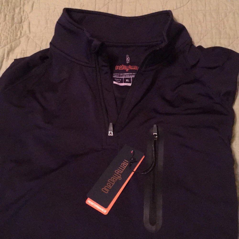25% ALL.NWT One Day Away Men’s Navy Blue 1/4 Zip Pullover XL. Polyester &